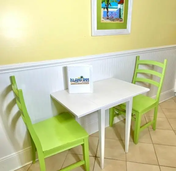 キングサイズベッドのスイートルーム, Island Inn Of Atlantic Beach