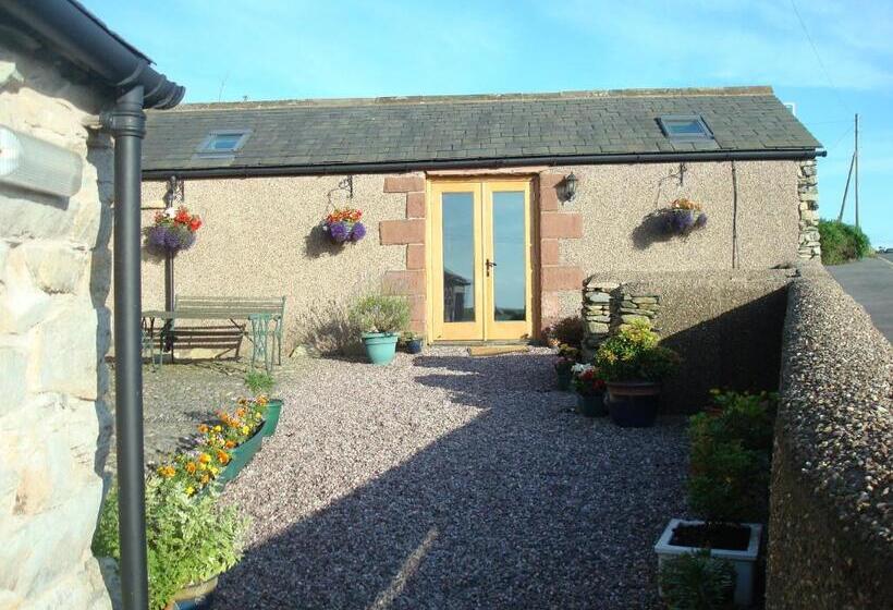 キングサイズベッドのスタンダードルーム, The Wayside And Whisky Barn