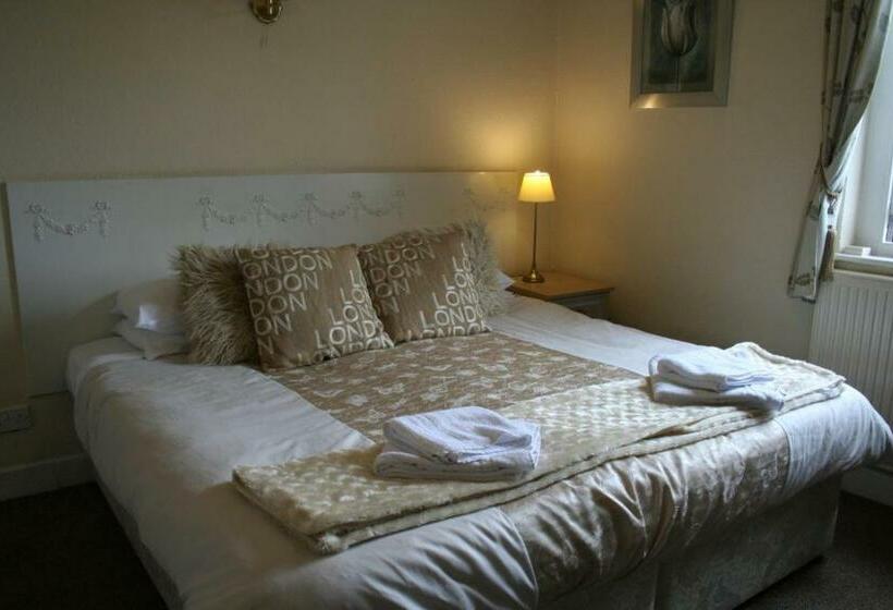 חדר משפחתי, The Angel Inn