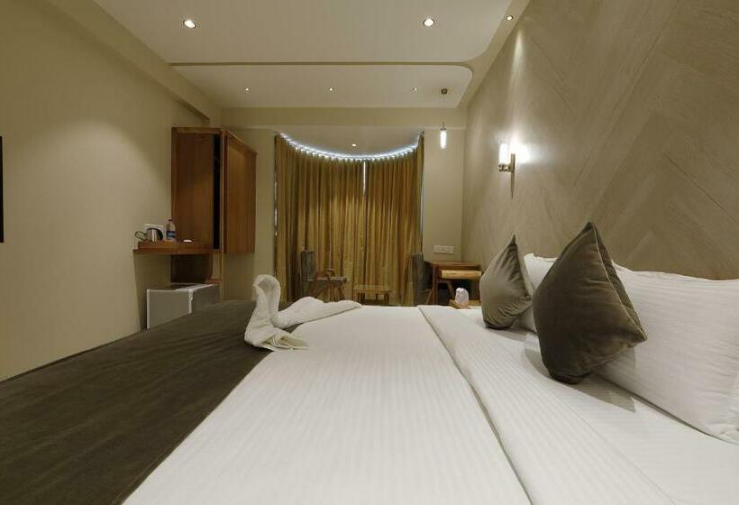 バルコニー付きデラックスルーム, Artilla Inn