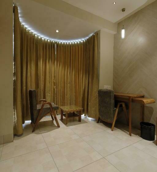 バルコニー付きデラックスルーム, Artilla Inn