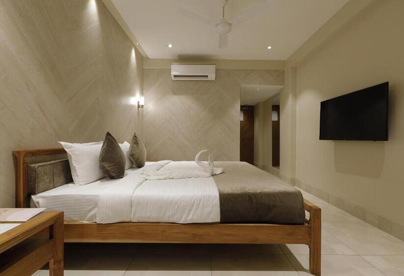 バルコニー付きデラックスルーム, Artilla Inn