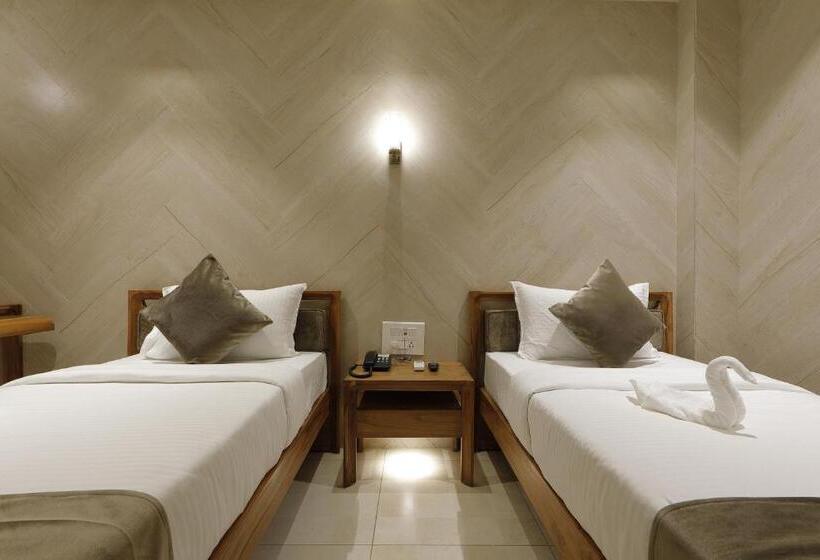 高级大房间, Artilla Inn
