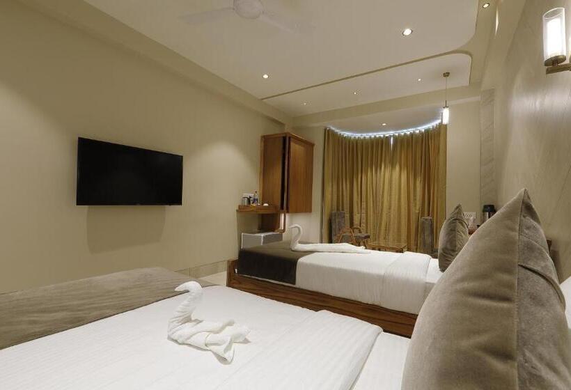 高级大房间, Artilla Inn