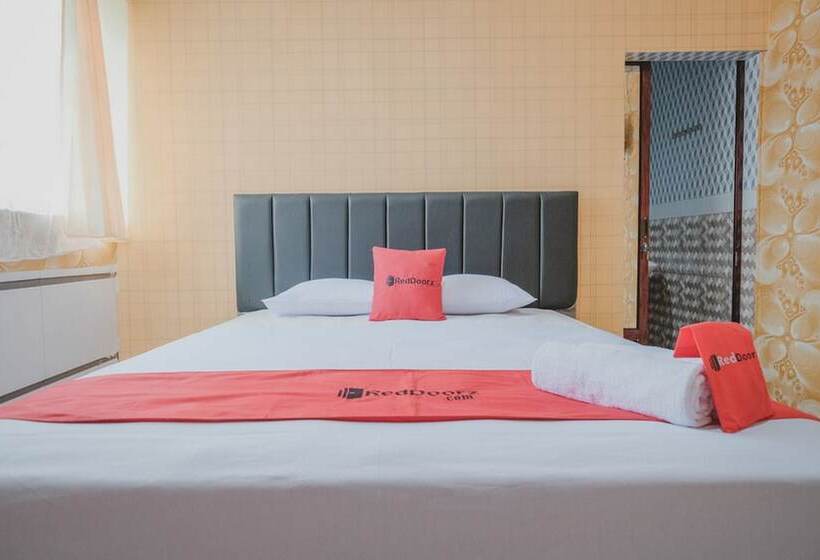 スタンダードルーム, Reddoorz Plus Near Istana Maimun Medan