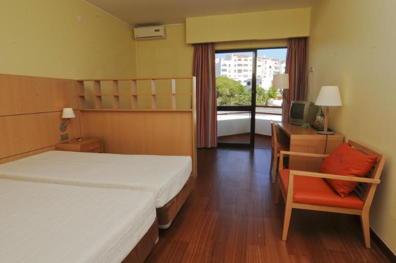 Номер Стандарт, Reddoorz Plus Near Istana Maimun Medan