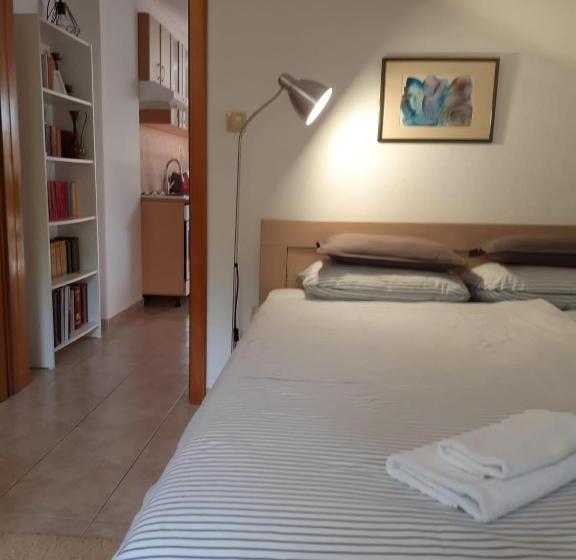 آپارتمان 1 خوابه, Apartman Mona