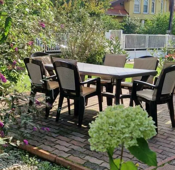 2ベッドルームアパートメント, Balaton Apartman Füred
