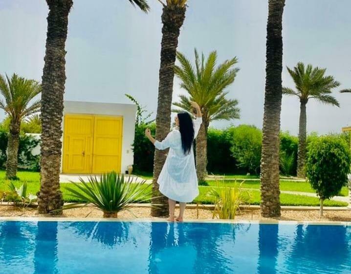 اتاق استاندارد با چشمانداز استخر, Dar El Jerbi