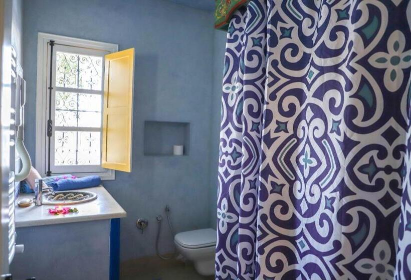 استودیو خانوادگی, Dar El Jerbi