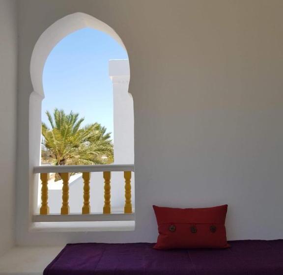 اتاق استاندارد چهار تخته, Dar El Jerbi