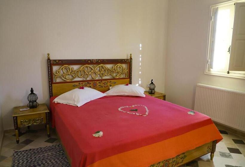 اتاق استاندارد با چشمانداز استخر, Dar El Jerbi