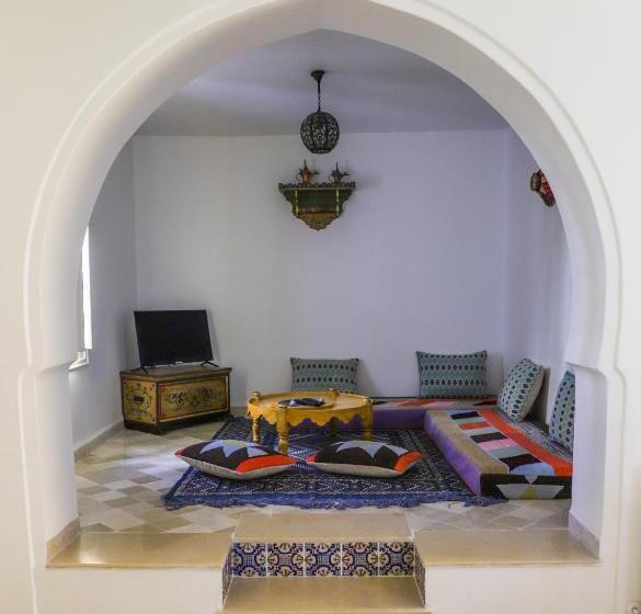 استودیو خانوادگی, Dar El Jerbi