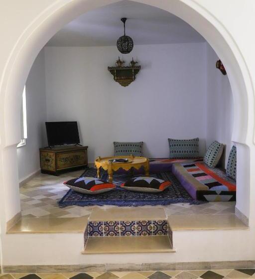 استودیو خانوادگی, Dar El Jerbi