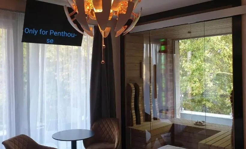 スイート, Baobab Suites