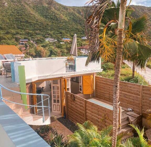 اتاق استاندارد سه نفره, Oasis