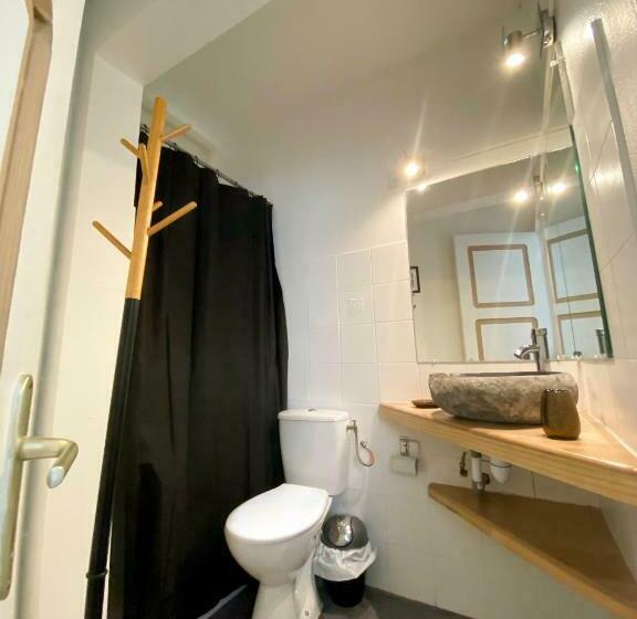 اتاق استاندارد چهار تخته, Oasis