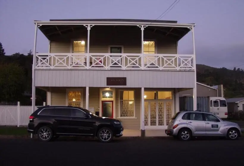 バス共有のスタンダードルーム, Lady Bowen Bed & Breakfast