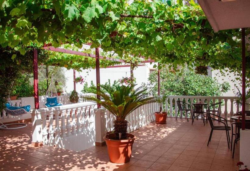 Standard Triple Room with Terrace, Mediterranean Retreat Becici