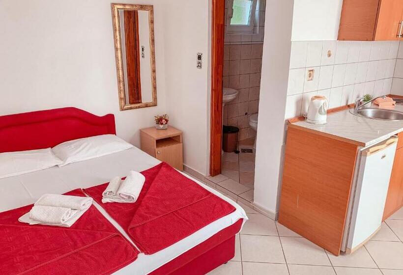 Triple Room Sea View, Mediterranean Retreat Becici