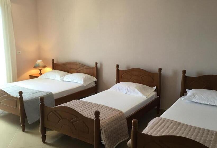 חדר סטנדרט לארבעה נוף לים, Vila Hiso