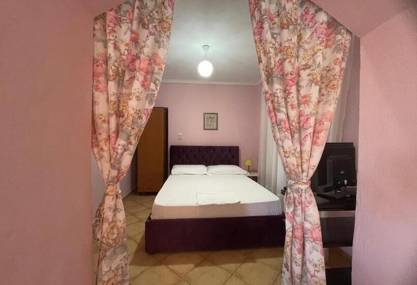 חדר סטנדרט לשלושה עם נוף לגינה, Vila Hiso