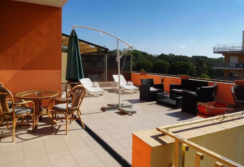 침실 3개 아파트, Club Residence Apartments