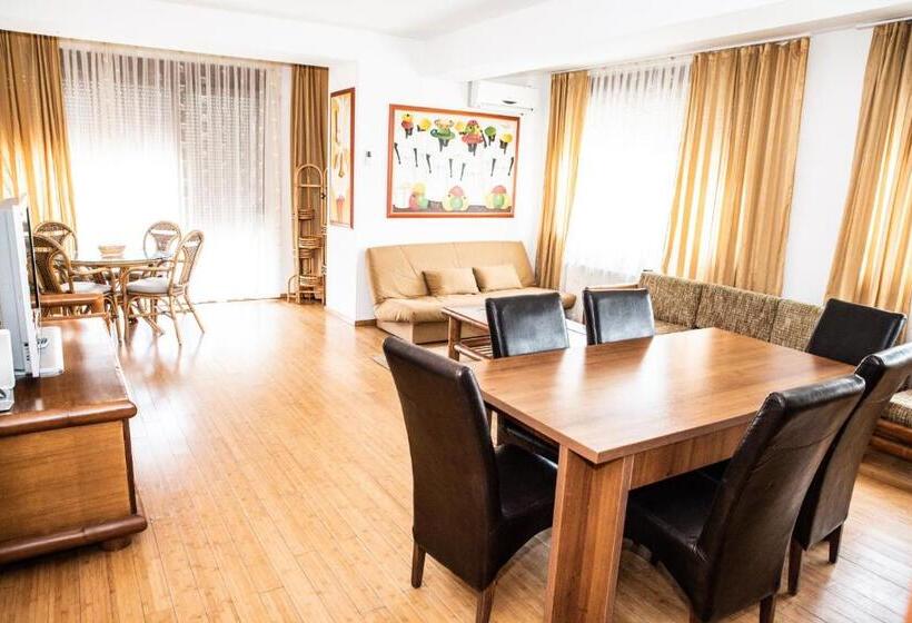 침실 3개 아파트, Club Residence Apartments