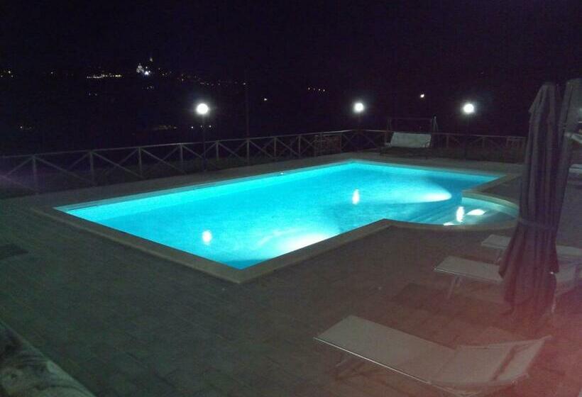 آپارتمان 2 خوابه, Agriturismo Il Falco