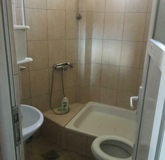 اتاق کلاسیک چهارنفره, Bujtina Oltas