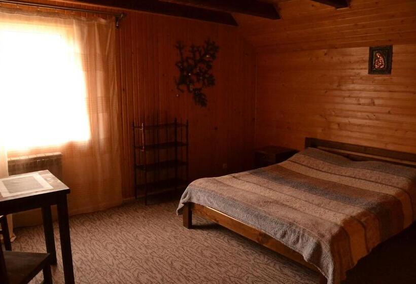 اتاق استاندارد با تخت بزرگ, Faina House