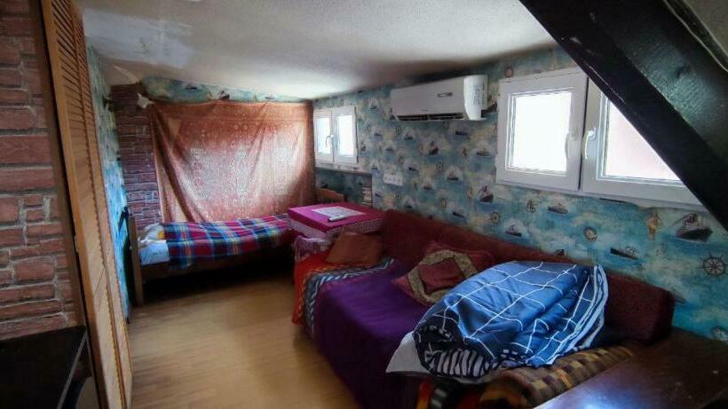 اتاق کلاسیک چهارنفره, Guest House Irina Tbilisi