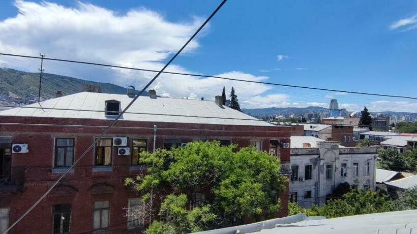 اتاق کلاسیک چهارنفره, Guest House Irina Tbilisi