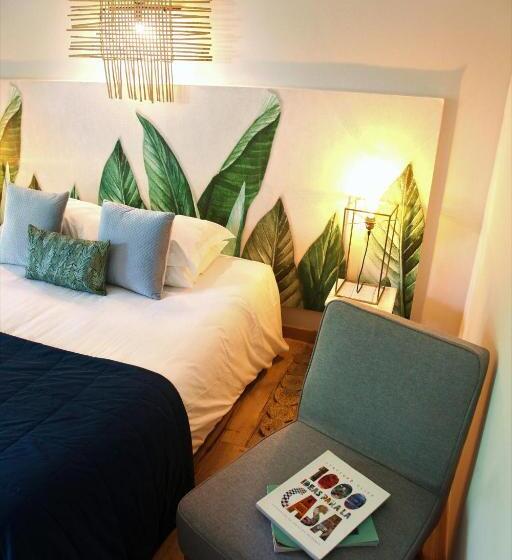 ガーデンビュースタンダードルーム, La Magnanerie D Hôtes Chambres D Hôtes