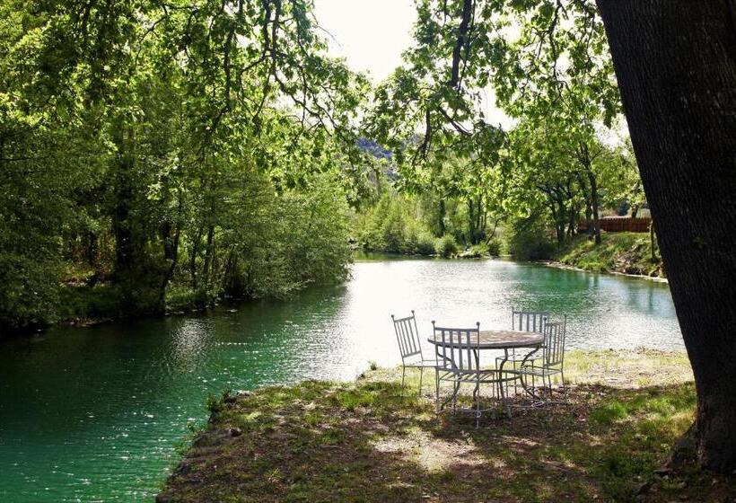 ガーデンビュースタンダードルーム, La Magnanerie D Hôtes Chambres D Hôtes