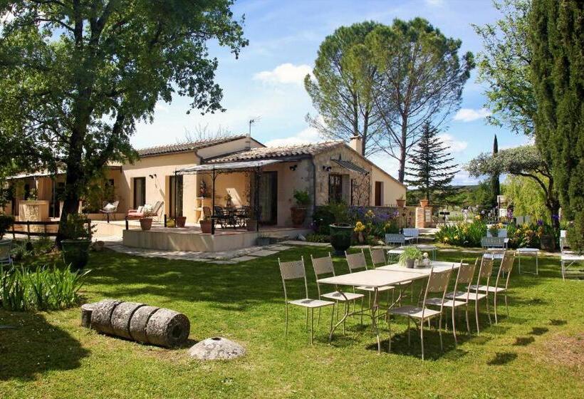 プールビュースタンダードルーム, La Magnanerie D Hôtes Chambres D Hôtes