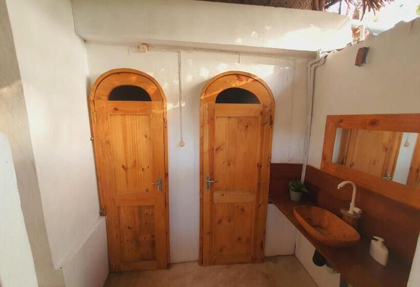 이코노미 룸, Sunset View Tofo