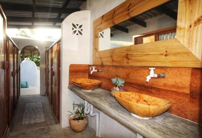 이코노미 룸, Sunset View Tofo