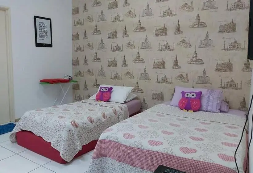 プールの見えるスーペリアルーム, Vista Alam Roomstay Homestay
