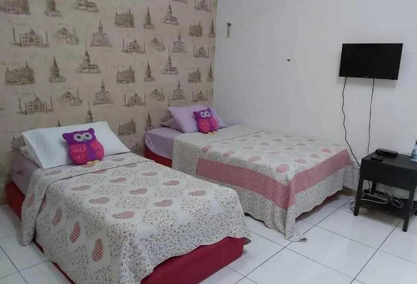 プールの見えるスーペリアルーム, Vista Alam Roomstay Homestay