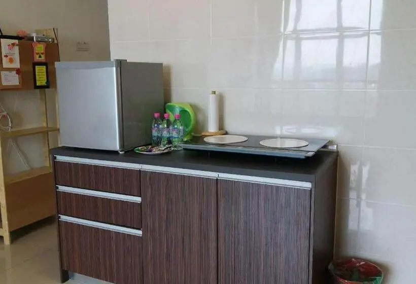 キングサイドベッドのスタンダードワンルーム, Vista Alam Roomstay Homestay