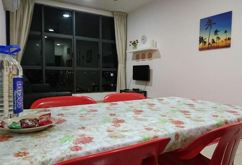 キングサイドベッドのスタンダードワンルーム, Vista Alam Roomstay Homestay