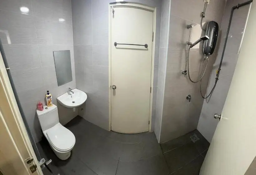 ファミリーステューディオ, Vista Alam Roomstay Homestay