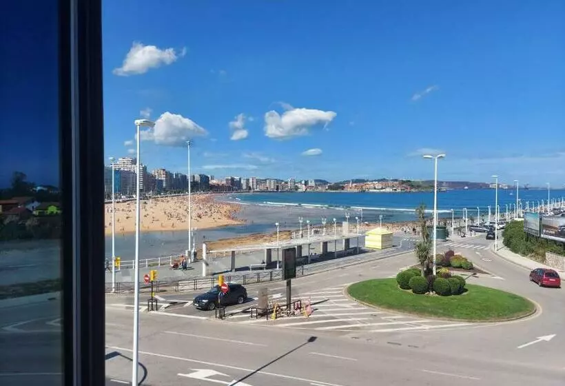 اتاق استاندارد با چشمانداز دریا, Abba Playa Gijon