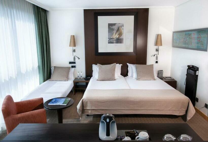 غرفة عائلية, Abba Playa Gijon