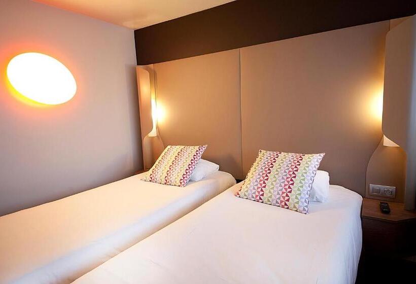 Pokój Rodzinny, Campanile Clermont Ferrand ~ Aubière