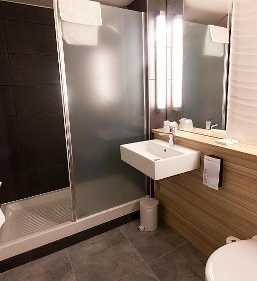 Pokój Rodzinny, Campanile Clermont Ferrand ~ Aubière