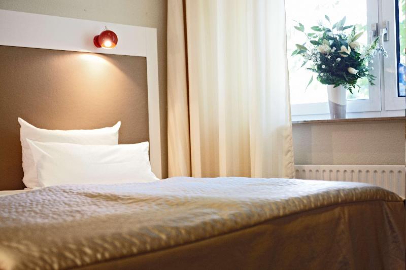 标准三人间, Domicil Hamburg By Golden Tulip