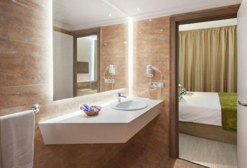 패밀리 룸, Globales Maioris