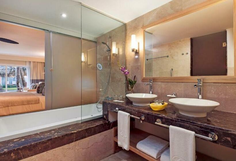 デラックスルーム, Grand Palladium Palace Resort Spa & Casino - All Inclusive